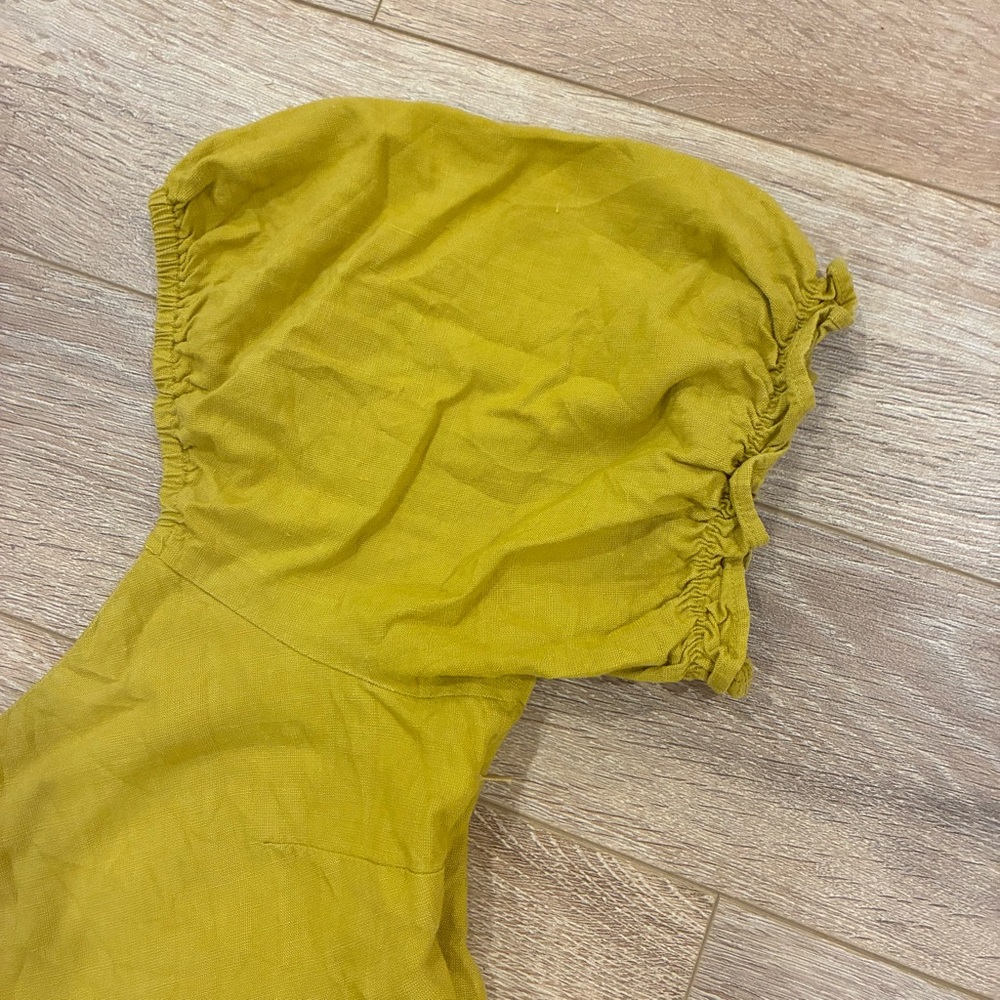 American Eagle Outfitters gold Puff Sleeve Peplum linen Blouse medium - Picture 2 of 6